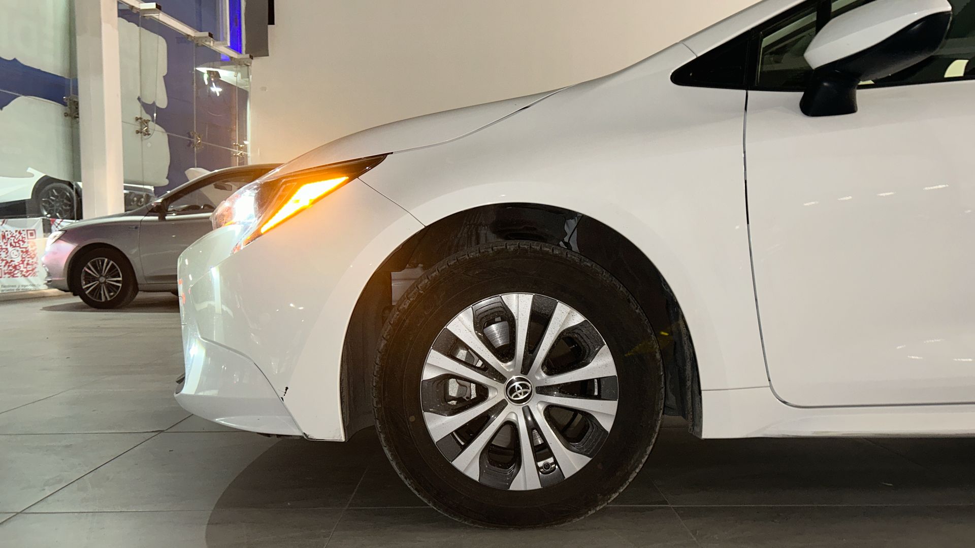 2023 Toyota Corolla 4p LE HEV L4/1.8 Aut