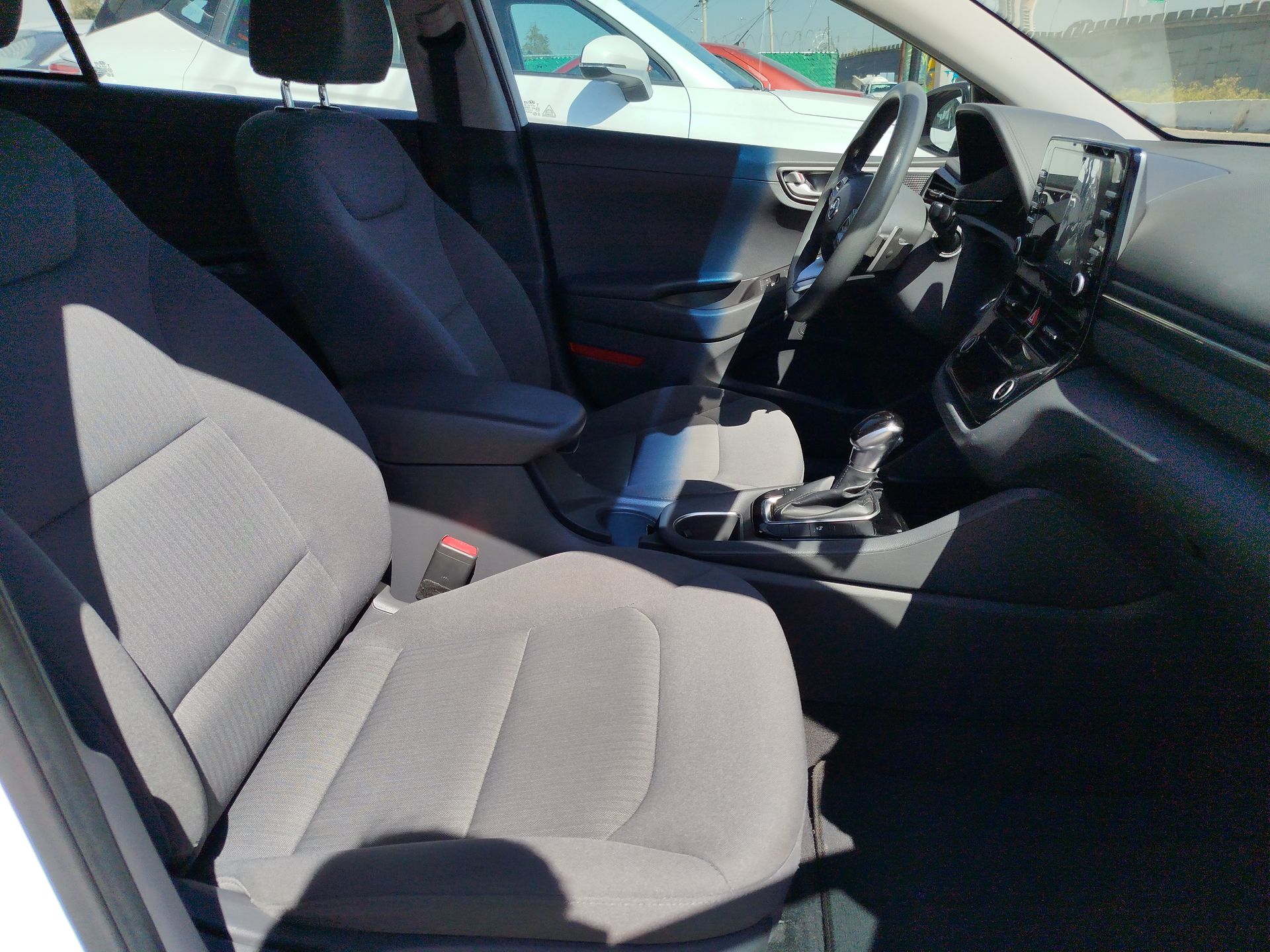 2020 Hyundai Ioniq 4p 1.6 GLS PREMIUM