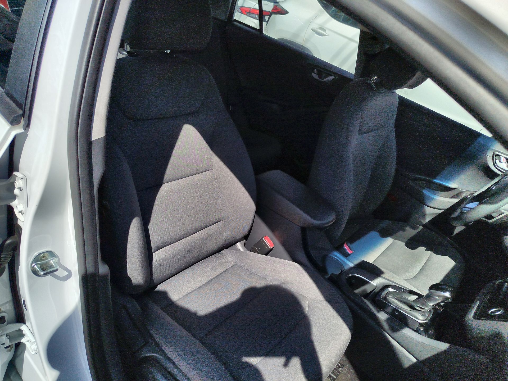 2020 Hyundai Ioniq 4p 1.6 GLS PREMIUM