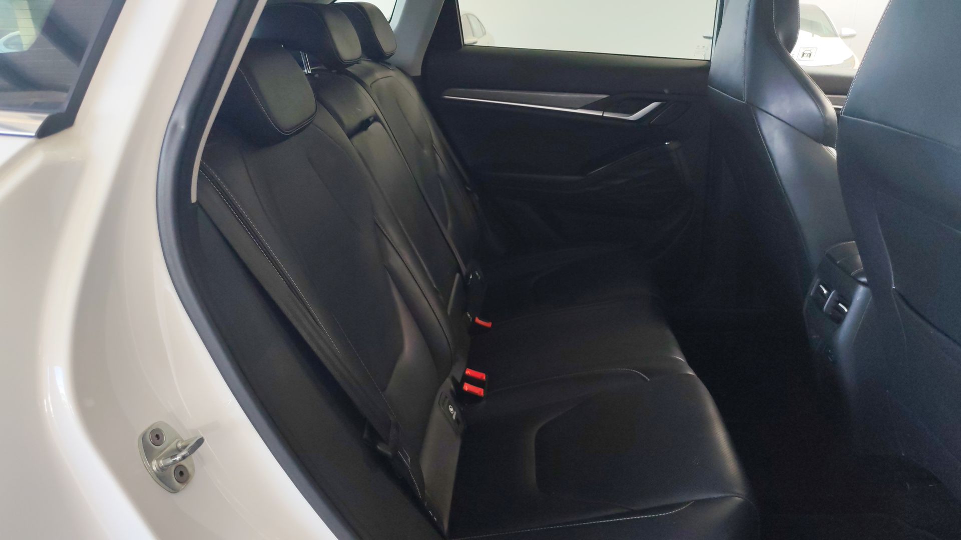 2023 JAC SEI 6 5p Pro Limited L4/1.5/T Aut