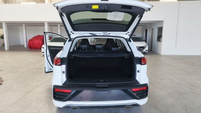 2023 JAC SEI 6 5p Pro Limited L4/1.5/T Aut