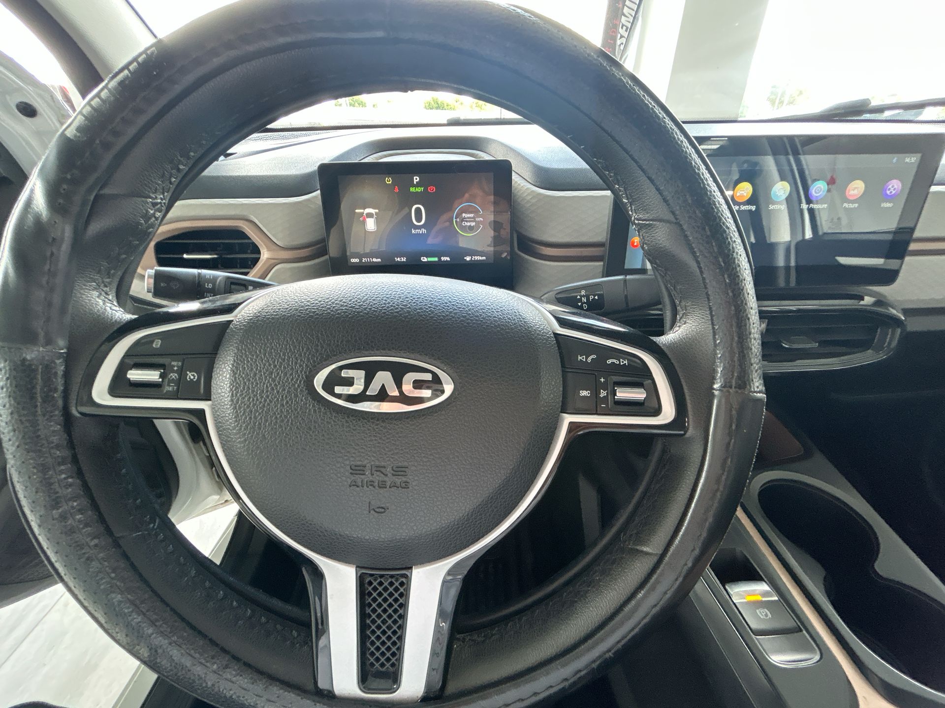 2026 JAC E10X 5p EV 31.4 kWh Aut