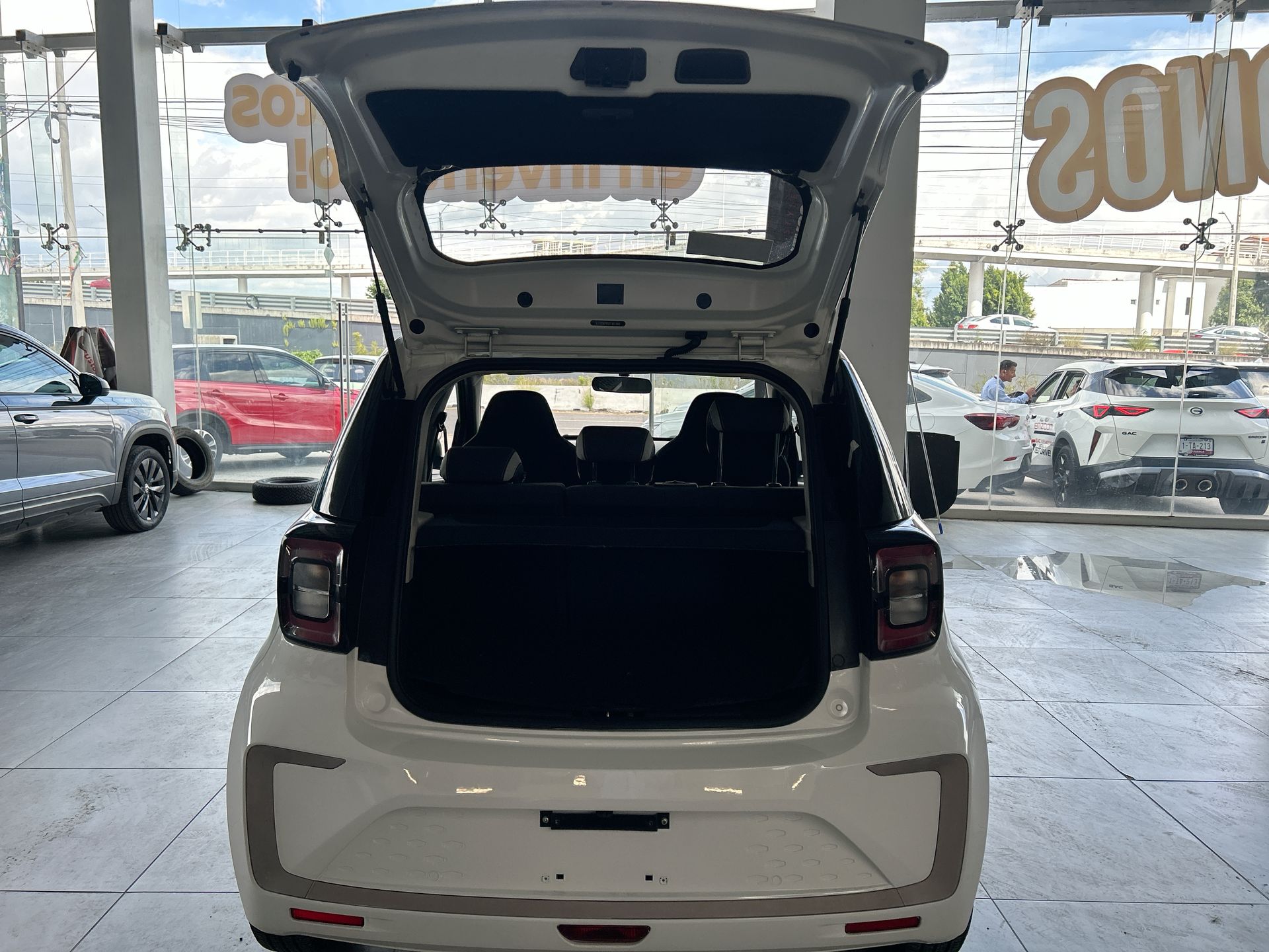 2026 JAC E10X 5p EV 31.4 kWh Aut
