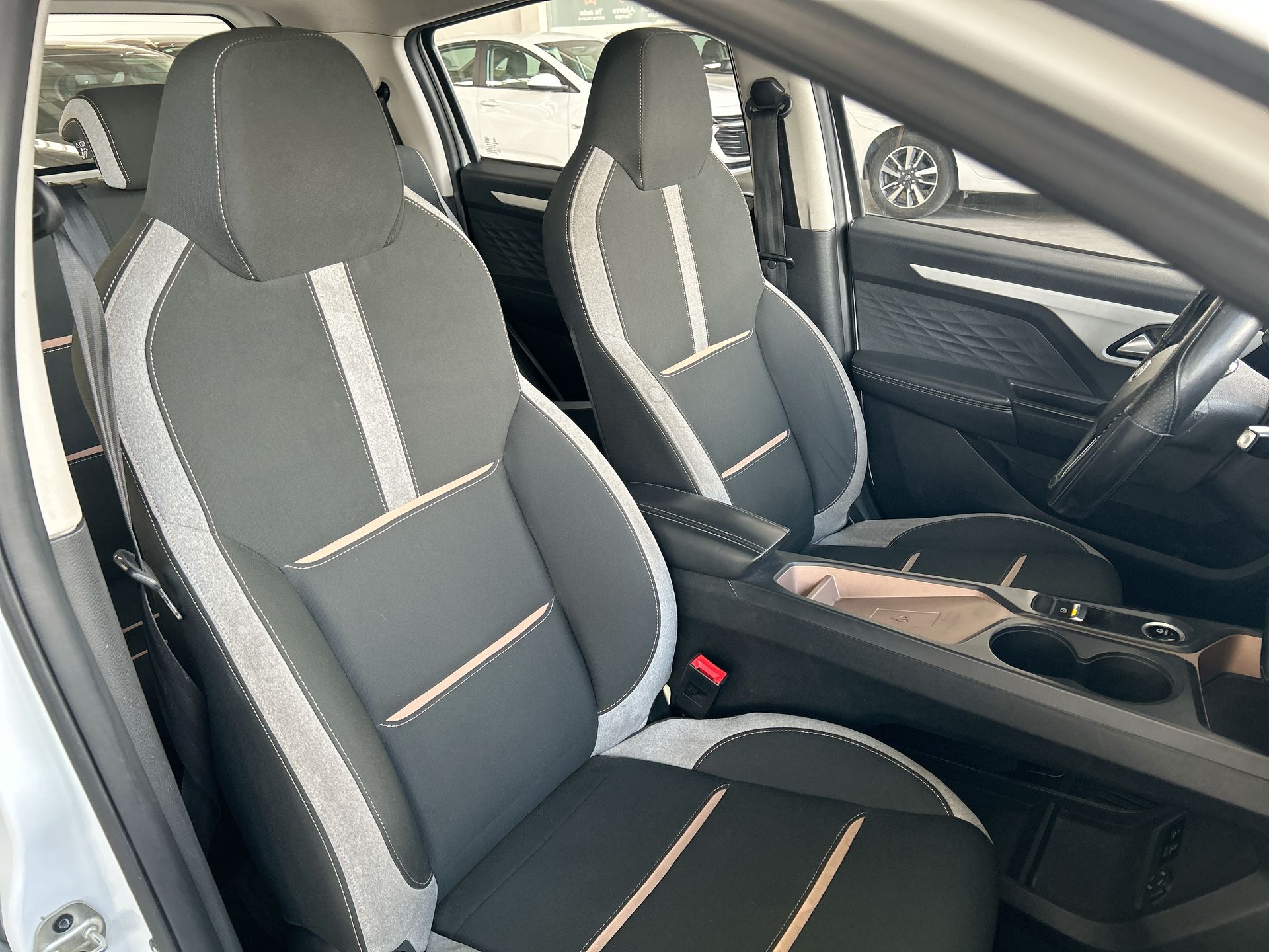 2026 JAC E10X 5p EV 31.4 kWh Aut