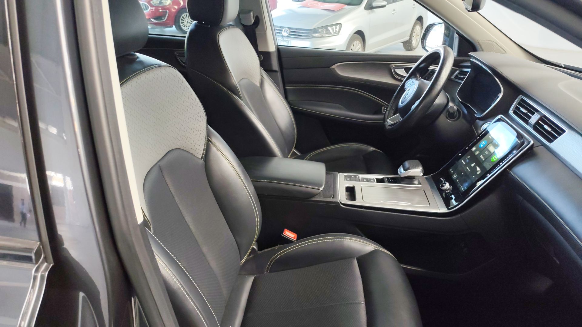 2024 MG RX5 5p Elegance L4/1.5/T Aut