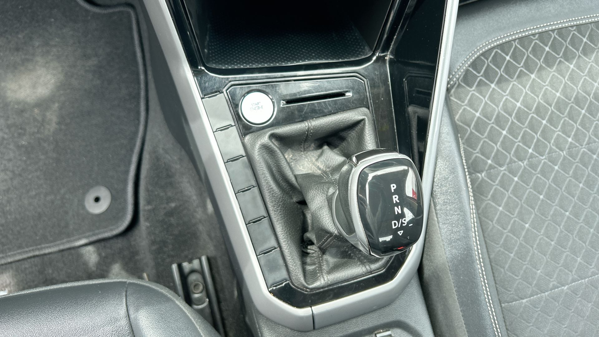 2024 Volkswagen Virtus 4p Comfortline L4/1.6 Aut