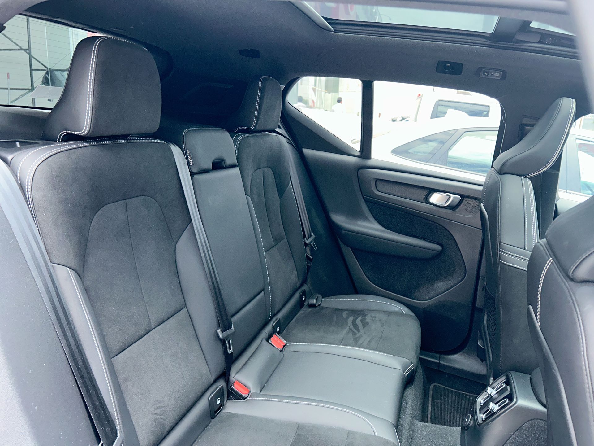 2023 Volvo XC40 5p Plus B4 L4/2.0/T Aut MHEV