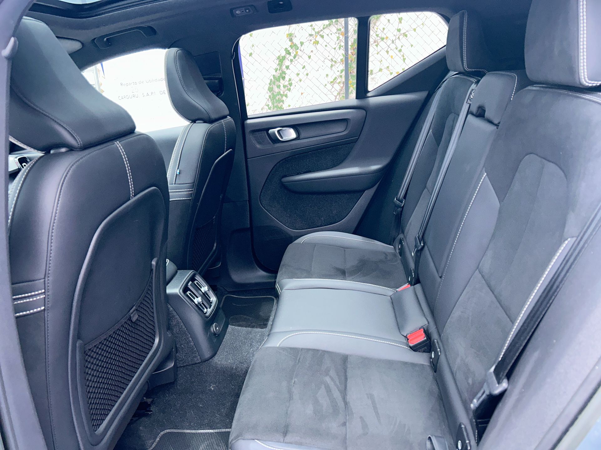 2023 Volvo XC40 5p Plus B4 L4/2.0/T Aut MHEV