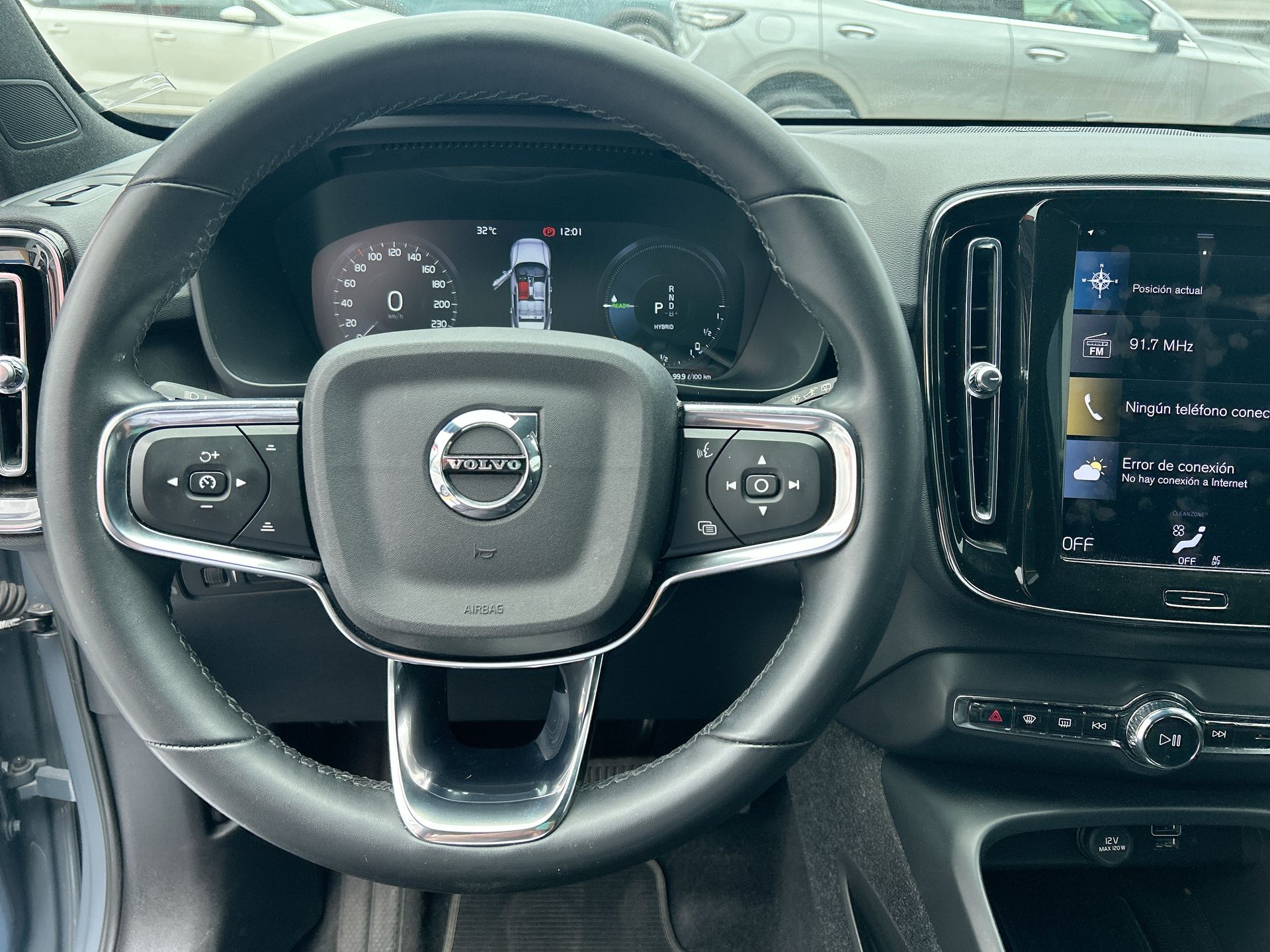 2023 Volvo XC40 5p Plus B4 L4/2.0/T Aut MHEV