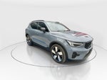 2023 Volvo XC40 5p Plus B4 L4/2.0/T Aut MHEV