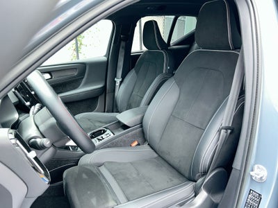 2023 Volvo XC40 5p Plus B4 L4/2.0/T Aut MHEV