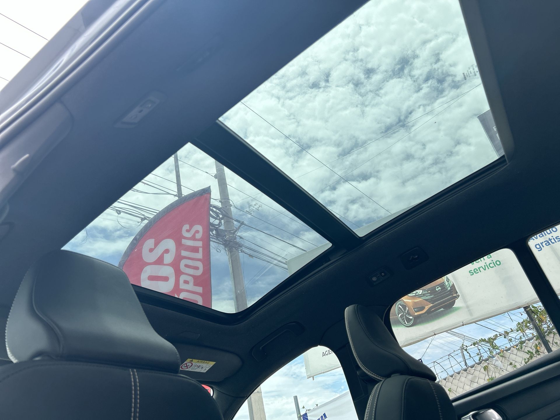 2023 Volvo XC40 5p Plus B4 L4/2.0/T Aut MHEV