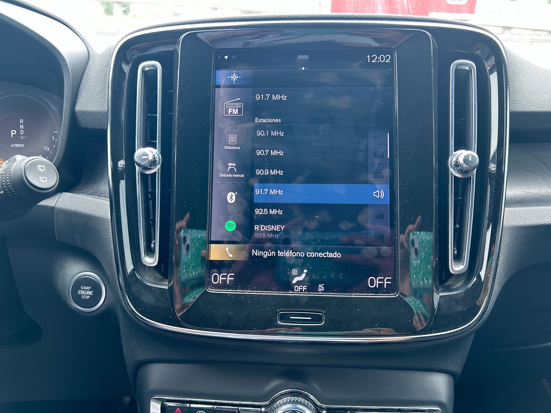 2023 Volvo XC40 5p Plus B4 L4/2.0/T Aut MHEV