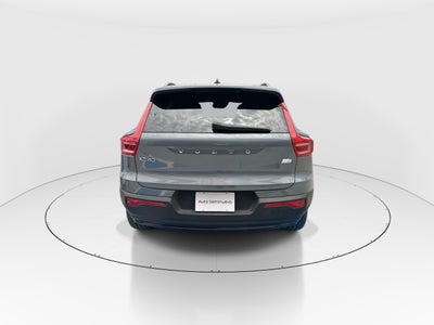 2023 Volvo XC40 5p Plus B4 L4/2.0/T Aut MHEV