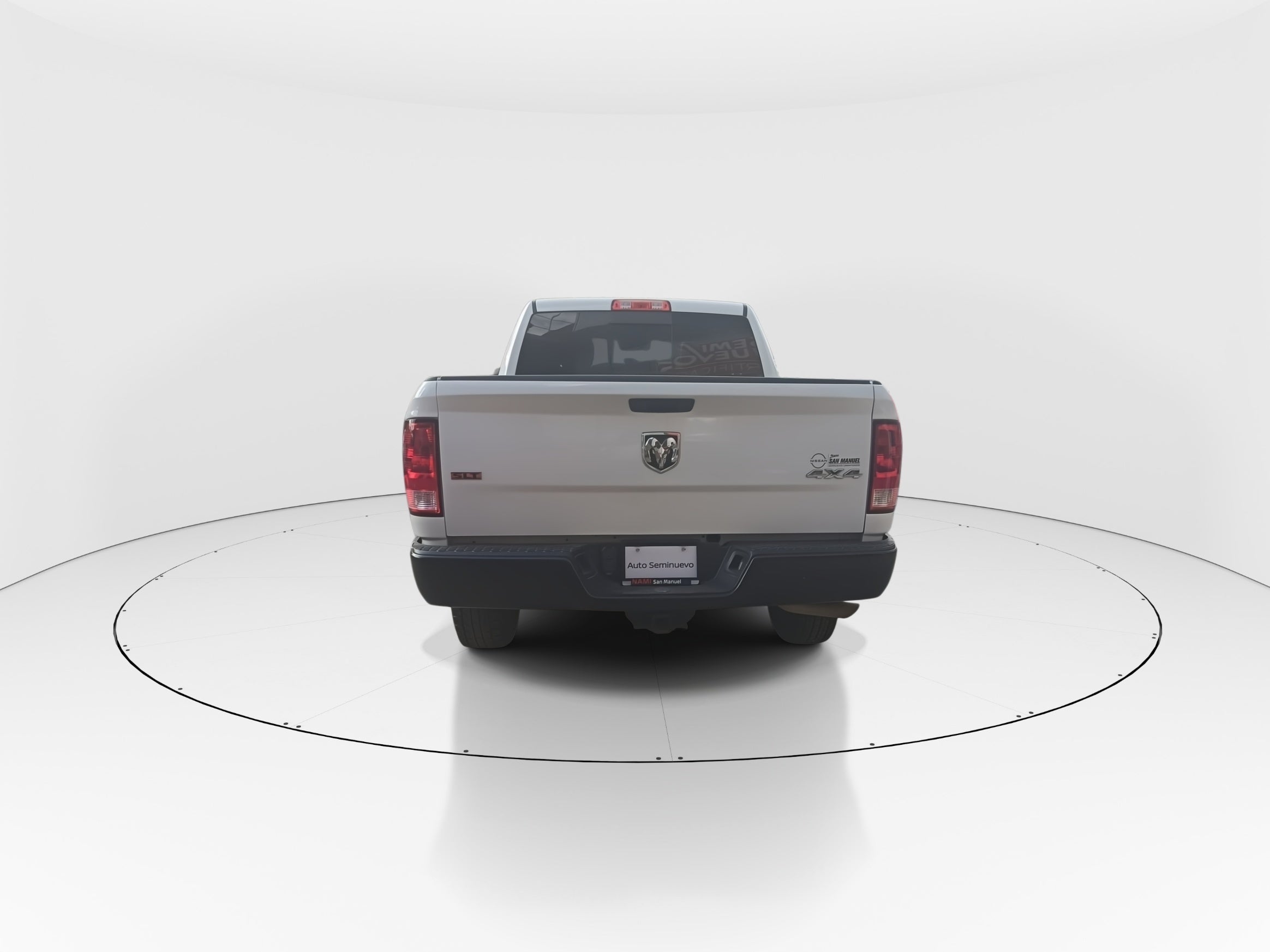 2023 RAM Ram 1500 4p SLT Crew Cab V8/5.7 Aut 4x4 Trabajo