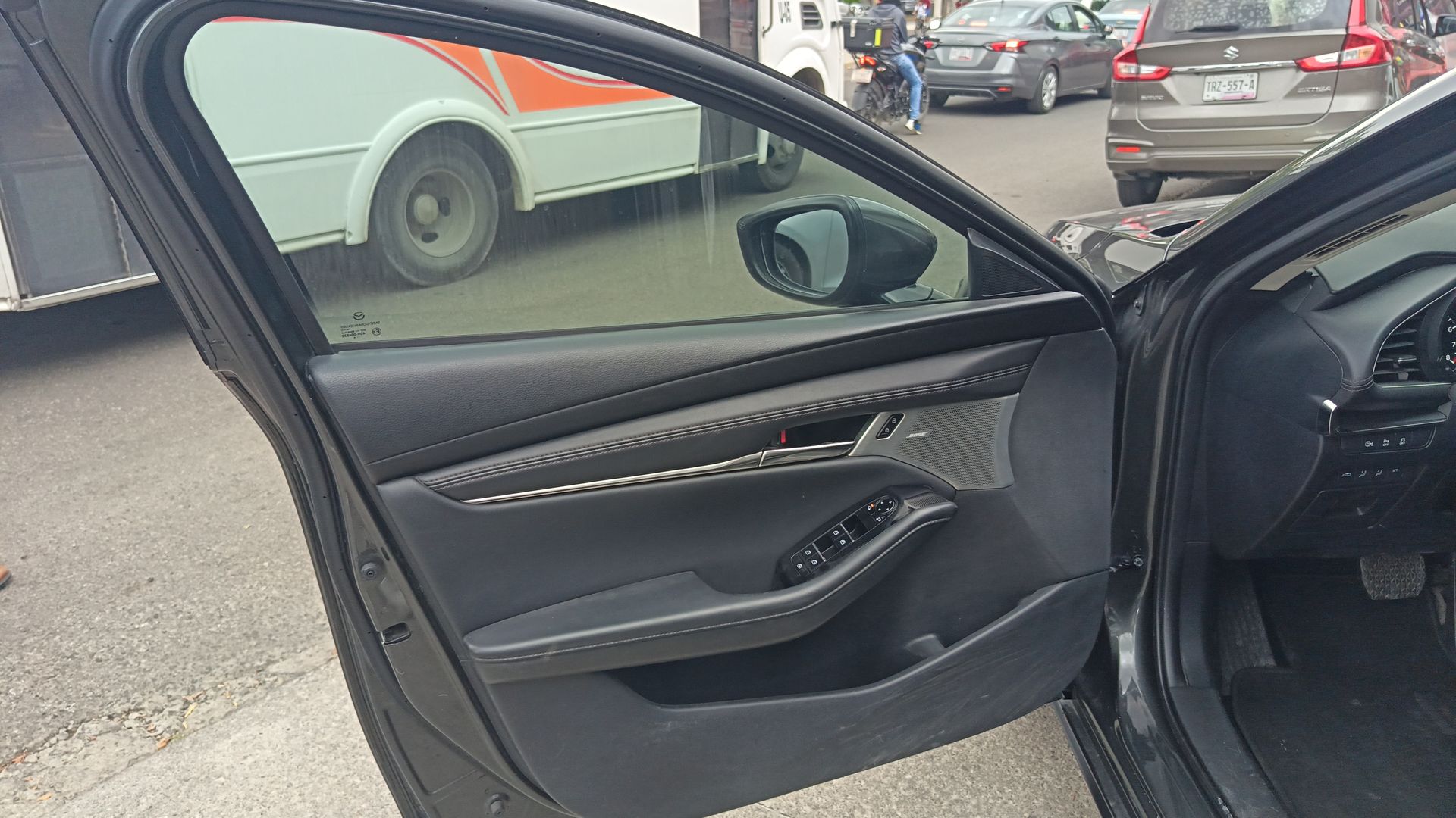 2024 Mazda Mazda 3 4p Sedan i Grand Touring L4/2.5 Aut
