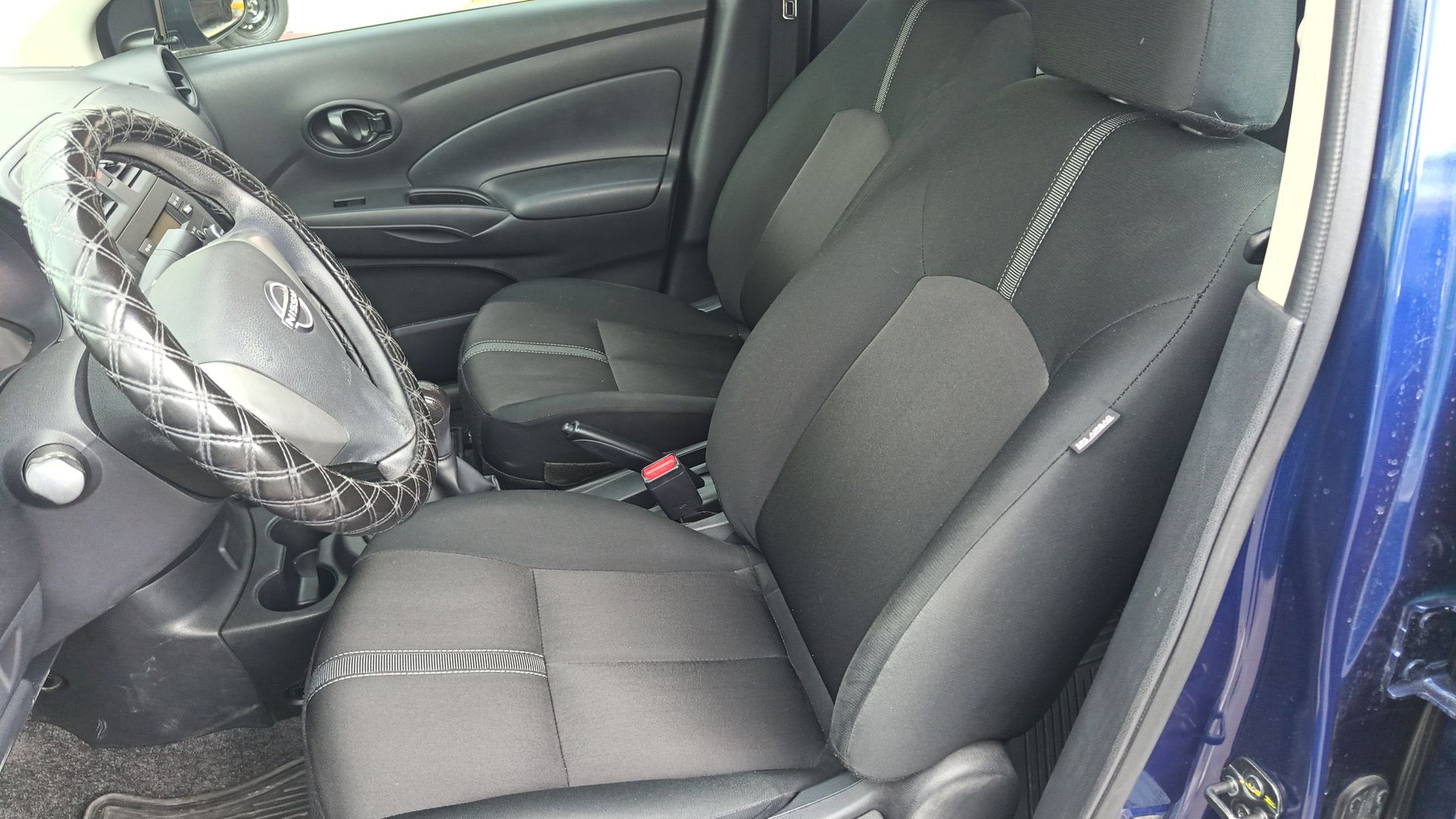 2023 Nissan V-Drive 4p L4/1.6 Man Audio