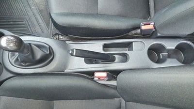 2023 Nissan V-Drive 4p L4/1.6 Man Audio