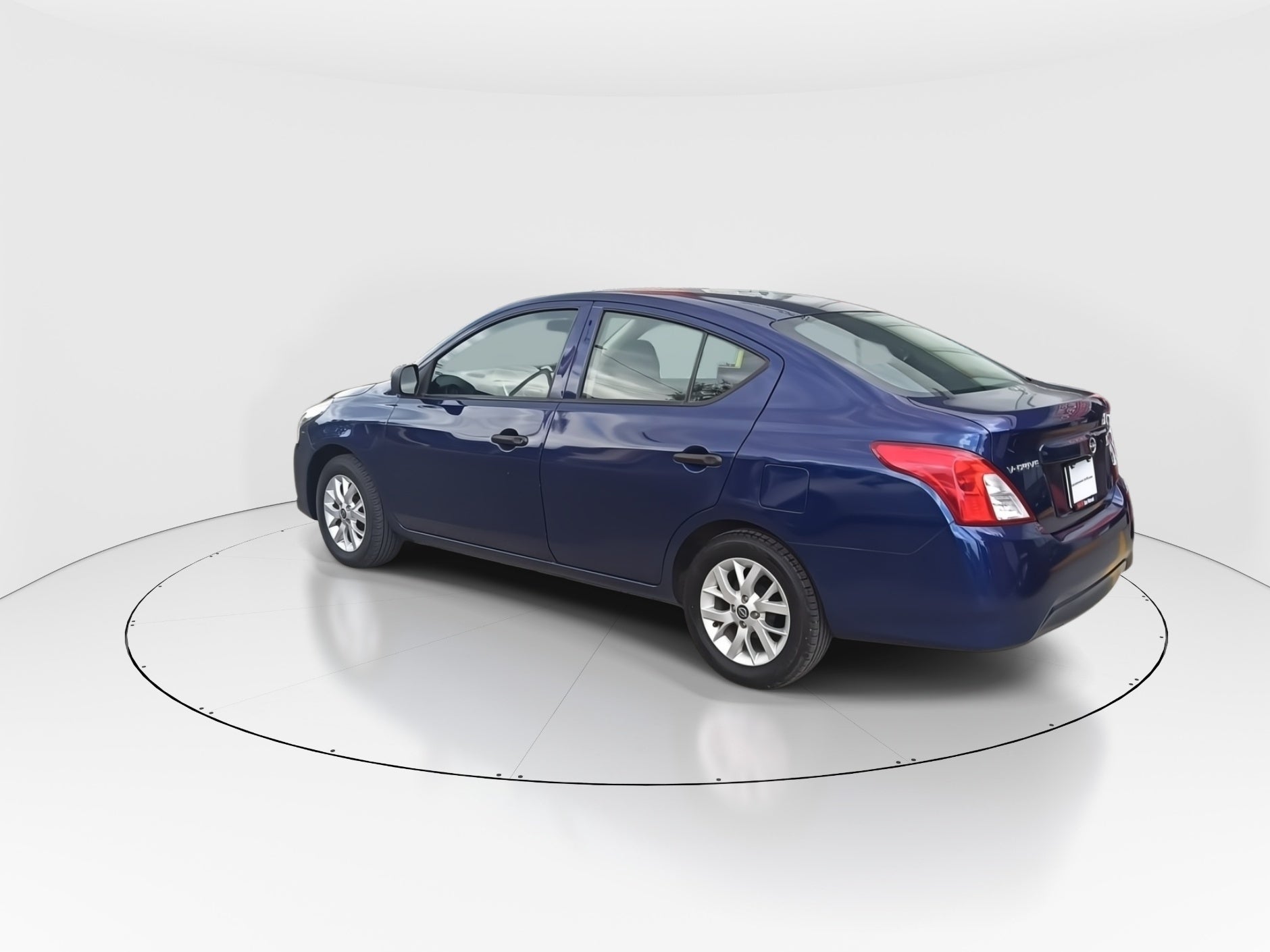 2023 Nissan V-Drive 4p L4/1.6 Man Audio