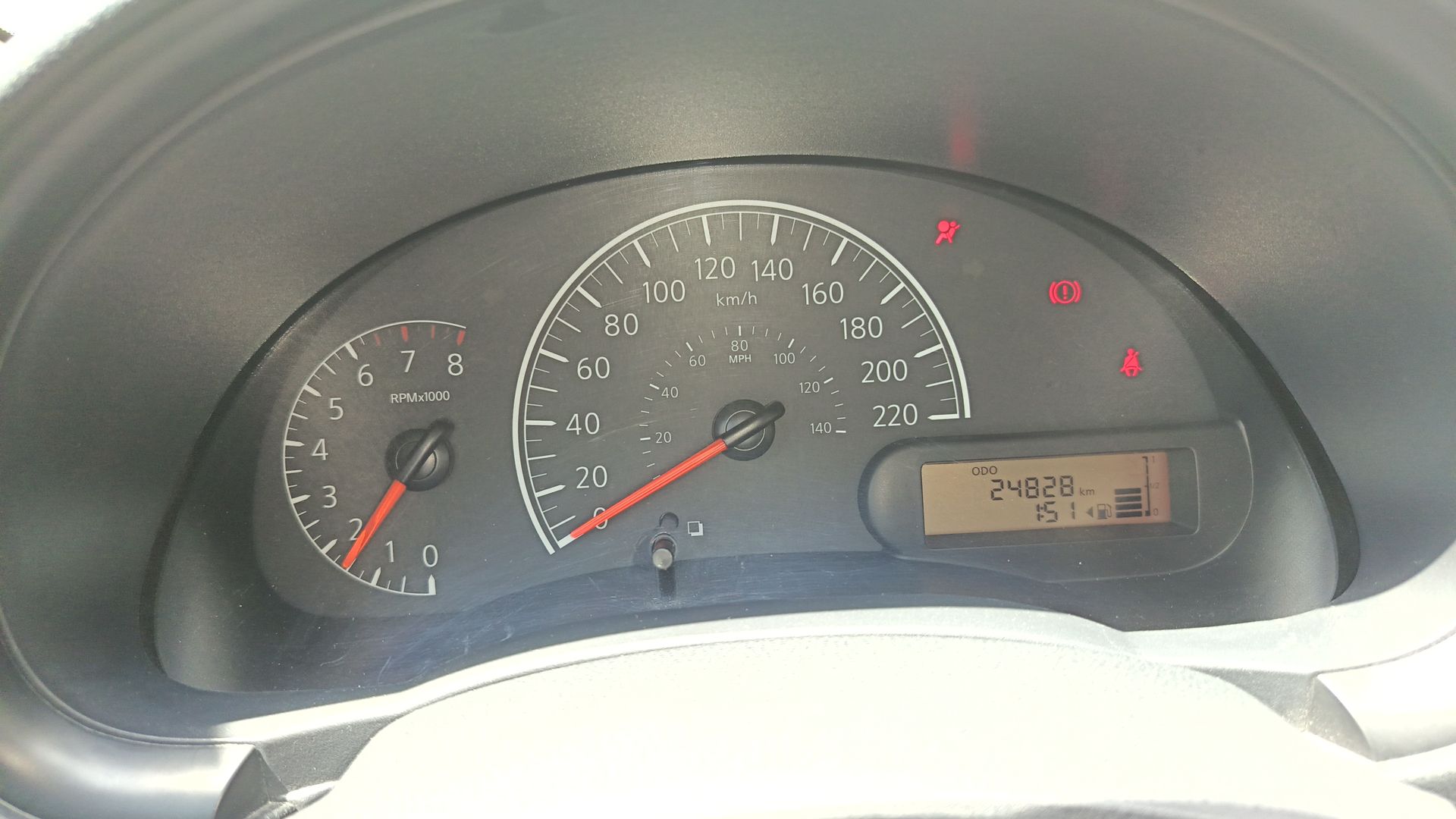 2024 Nissan V-Drive 4p L4/1.6 Man Audio