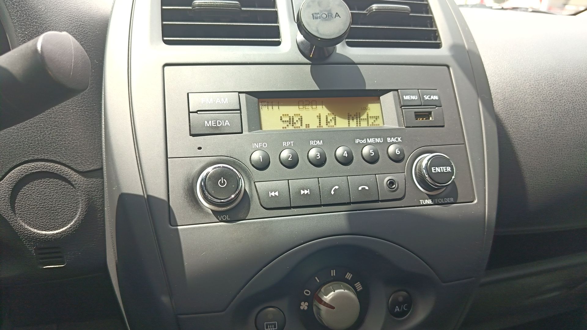 2024 Nissan V-Drive 4p L4/1.6 Man Audio