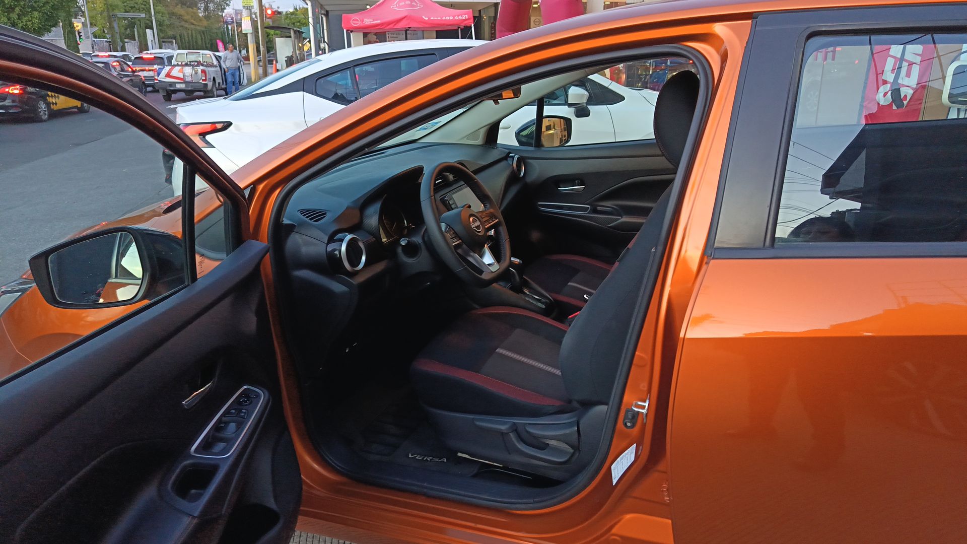 2024 Nissan Versa SR CVT 1.6 LTS