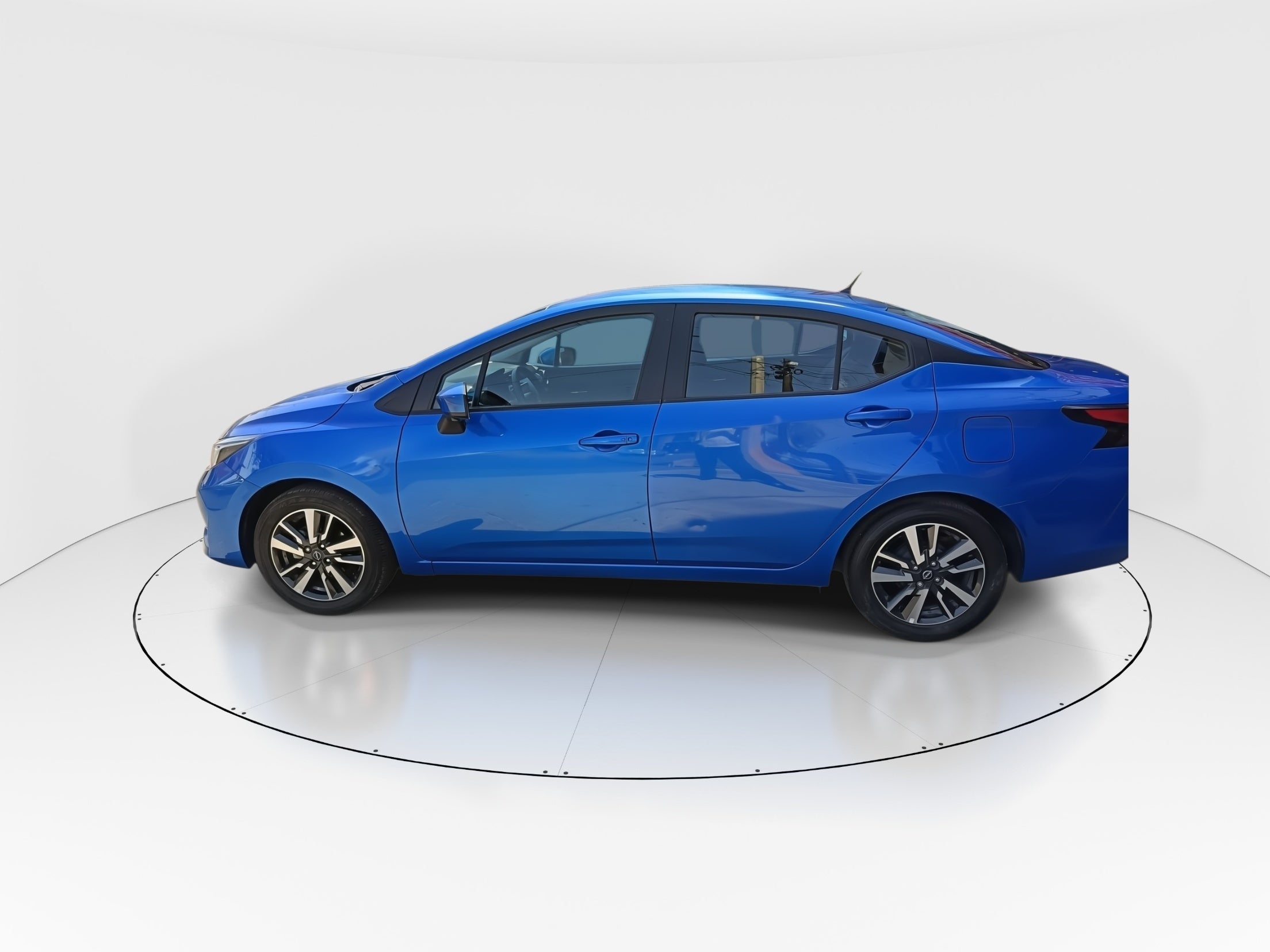2024 Nissan Versa 4p Advance L4/1.6 Man