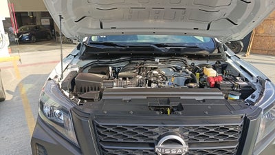 2026 Nissan Pick Up NP300 2p L4/2.5 Man A/A