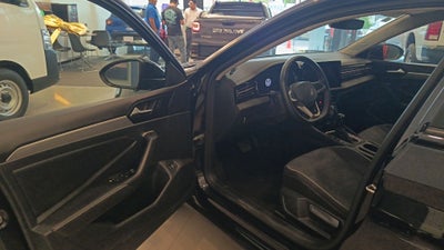 2025 Volkswagen Jetta 4p Confortline L4/1.4/T Aut