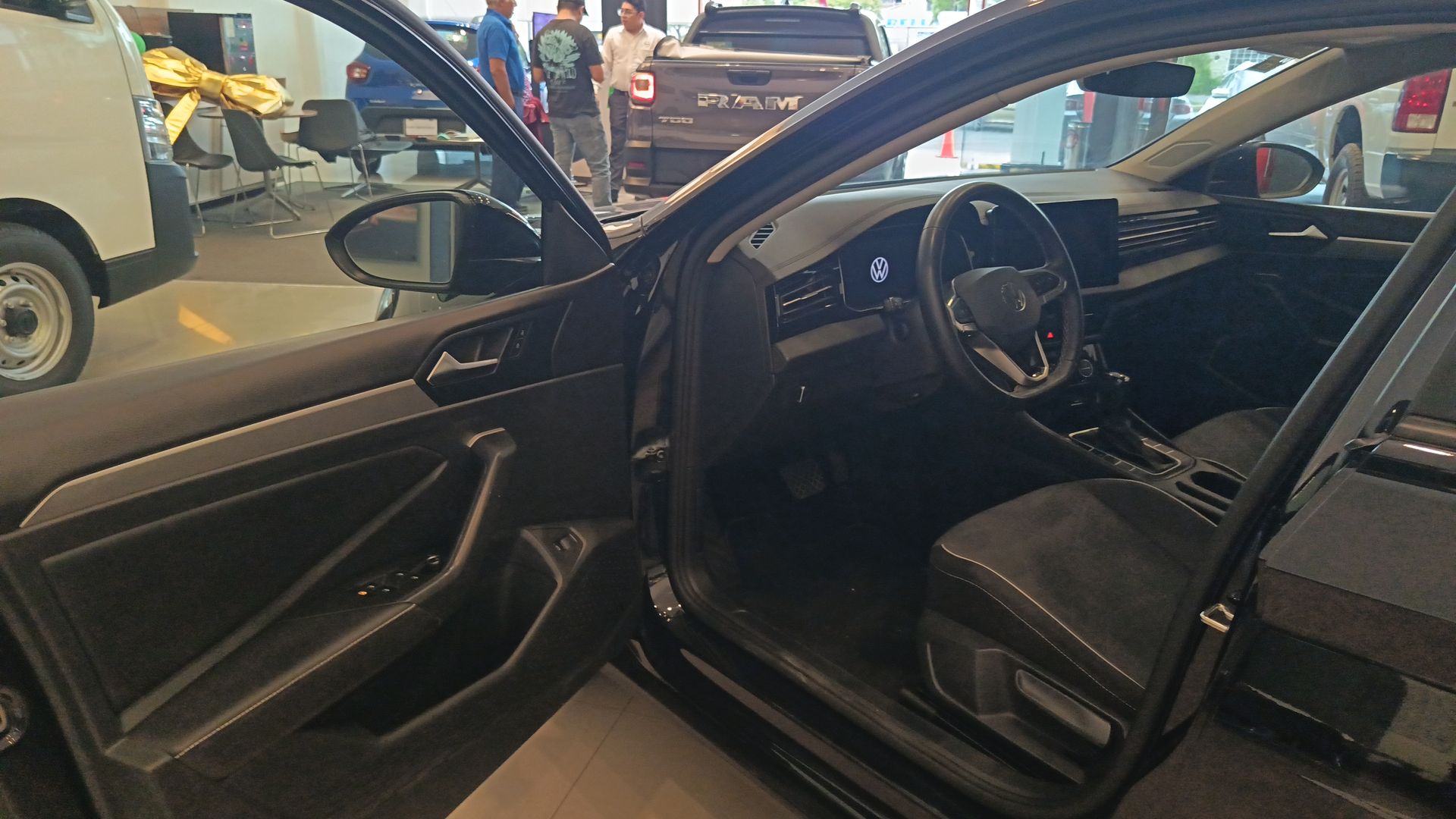 2025 Volkswagen Jetta 4p Confortline L4/1.4/T Aut