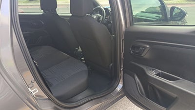2024 RAM Ram 700 4p Bighorn L4/1.3 Man