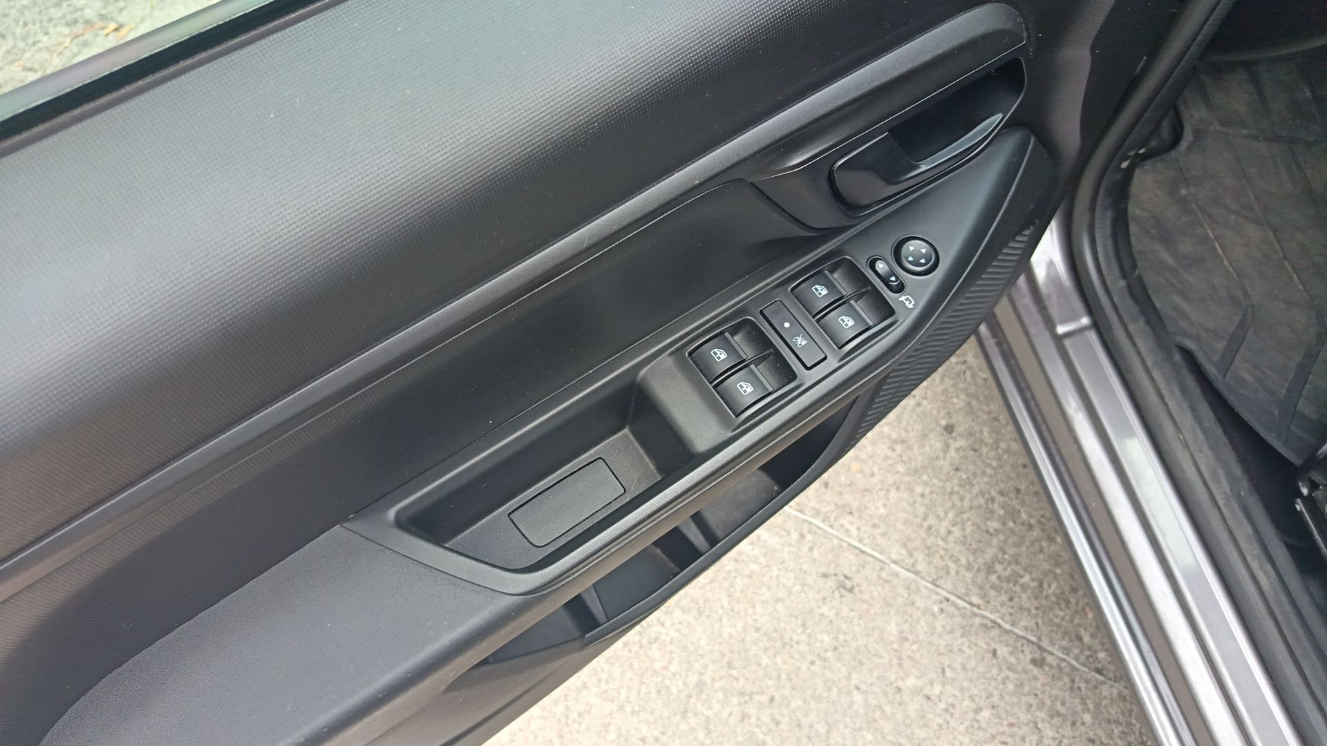 2024 RAM Ram 700 4p Bighorn L4/1.3 Man