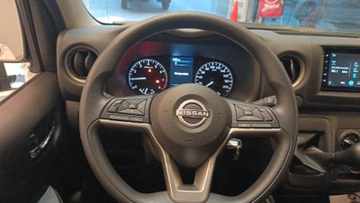 2026 Nissan Urvan URVAN PASAJEROS 4 PUERTAS 14 PAS AMPLIA TM 2.5 LTS