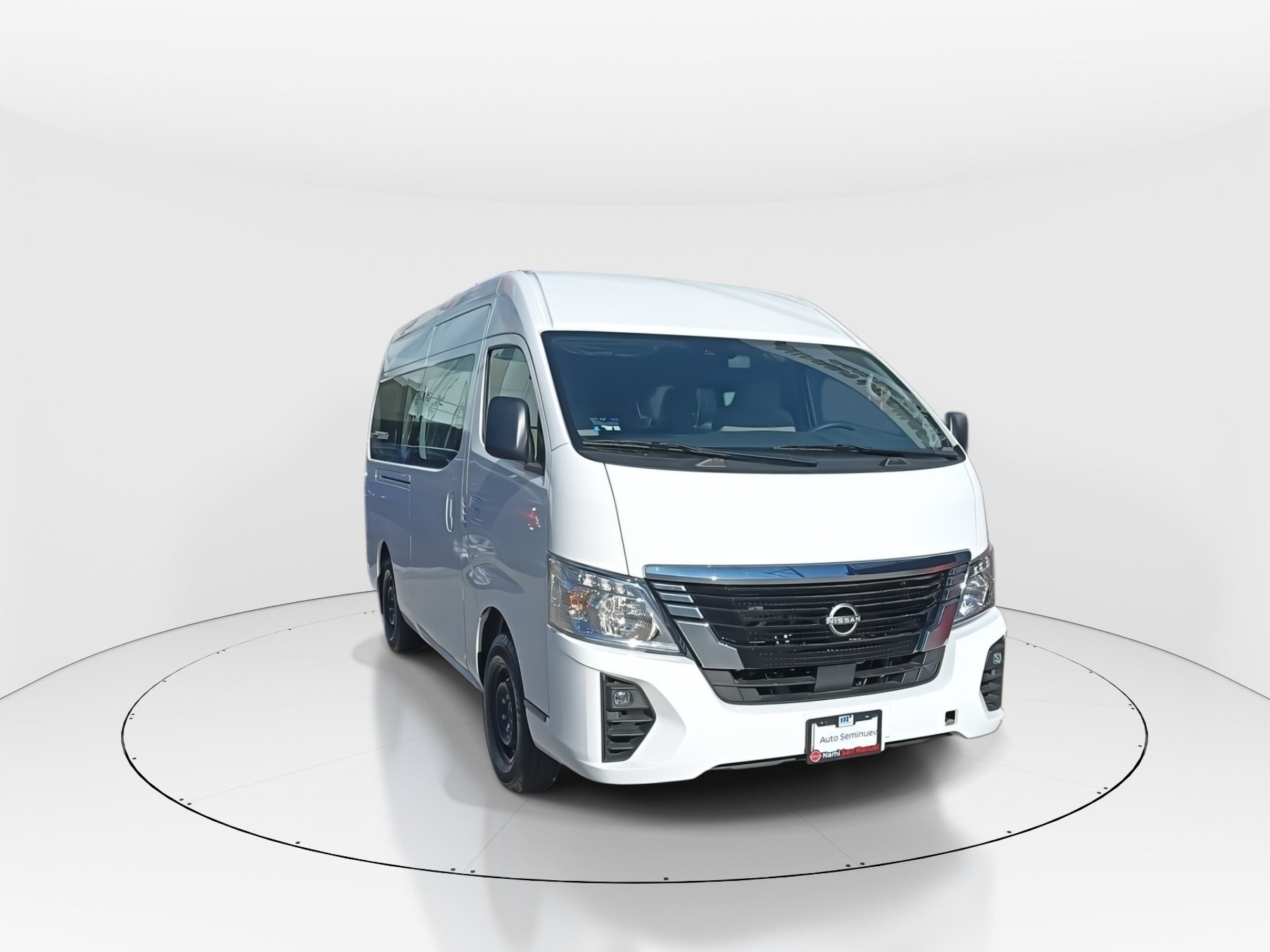 2025 Nissan Urvan 4p Amplia L4/2.5 Man 15/Pas P/Seg