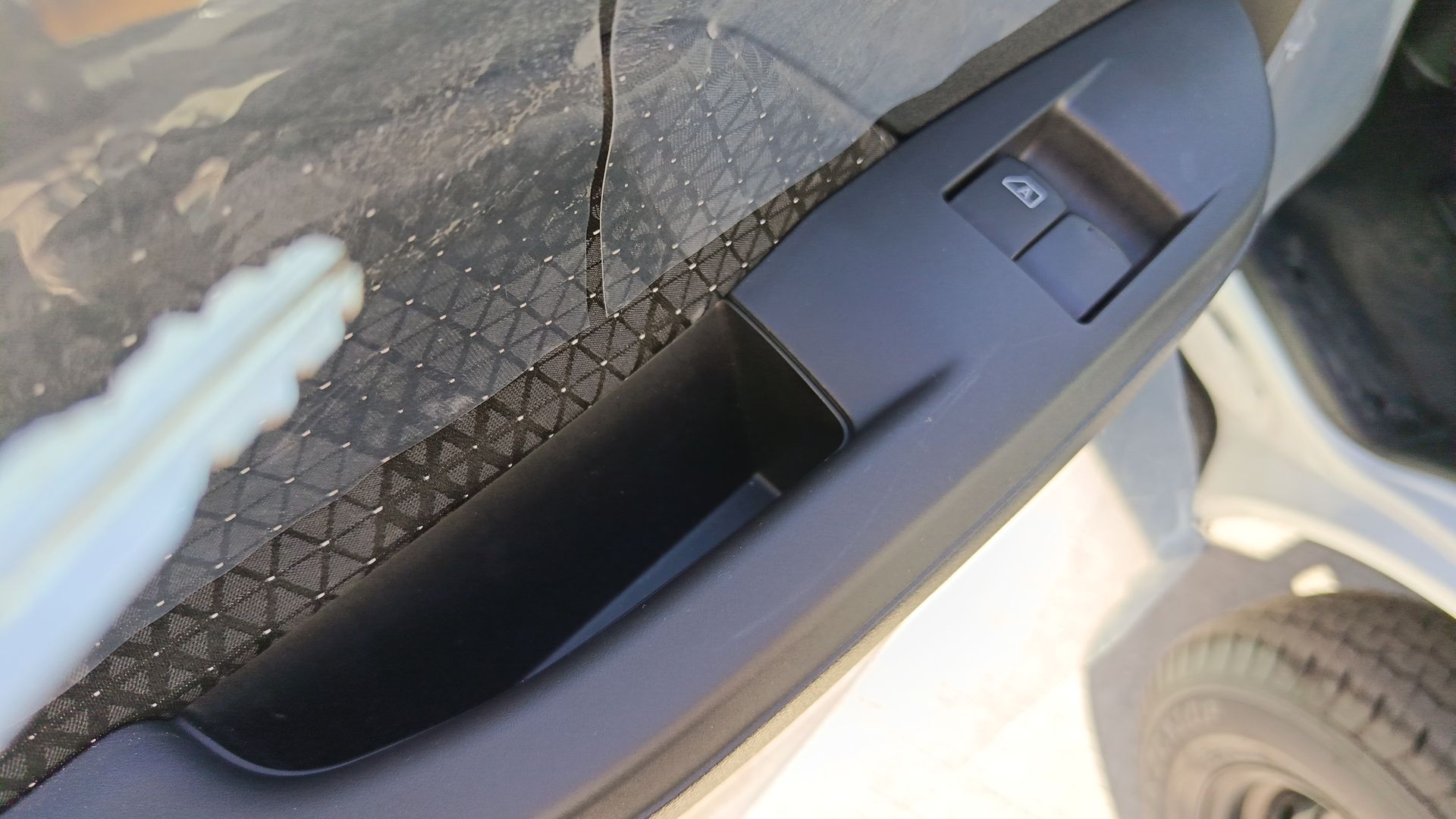 2025 Nissan Urvan 4p Amplia L4/2.5 Man 15/Pas P/Seg