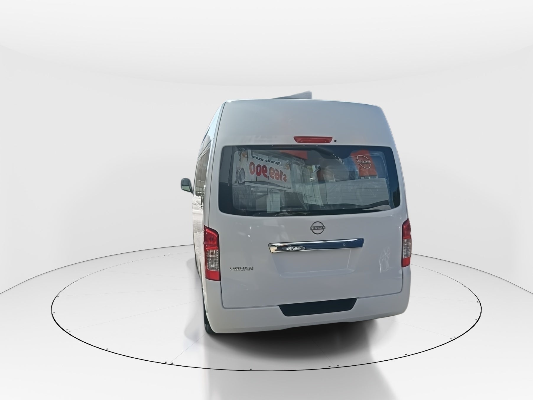 2025 Nissan Urvan 4p Amplia L4/2.5 Man 15/Pas P/Seg