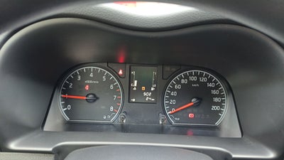 2026 Nissan Urvan 4p Amplia L4/2.5 Man Ventanas