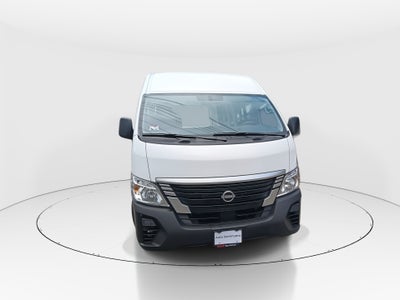2026 Nissan Urvan 4p Amplia L4/2.5 Man Ventanas