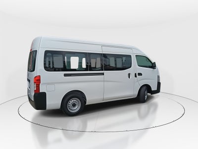 2026 Nissan Urvan 4p Amplia L4/2.5 Man Ventanas
