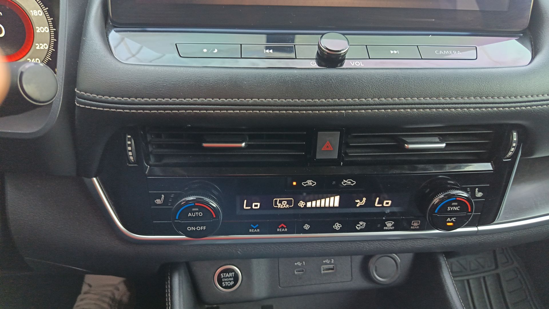 2024 Nissan X-Trail 5p Platinum 3 Row L4/2.5 Aut