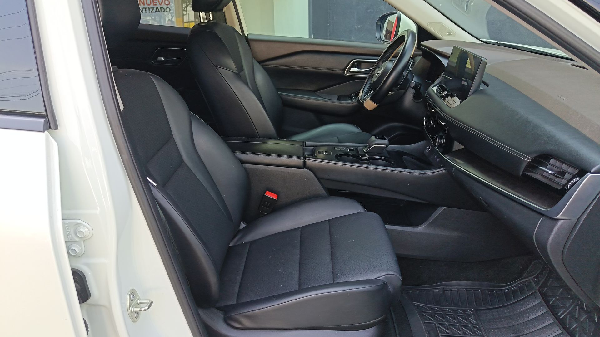 2024 Nissan X-Trail 5p Platinum 3 Row L4/2.5 Aut