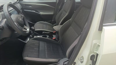 2025 Nissan Magnite 5p Advance L3/1.0/T Man
