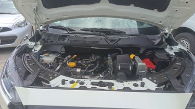 2025 Nissan Magnite 5p Advance L3/1.0/T Man