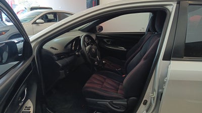 2017 Toyota Yaris 5p Hatchback S L4/1.5 Man