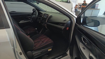 2017 Toyota Yaris 5p Hatchback S L4/1.5 Man