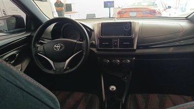 2017 Toyota Yaris 5p Hatchback S L4/1.5 Man