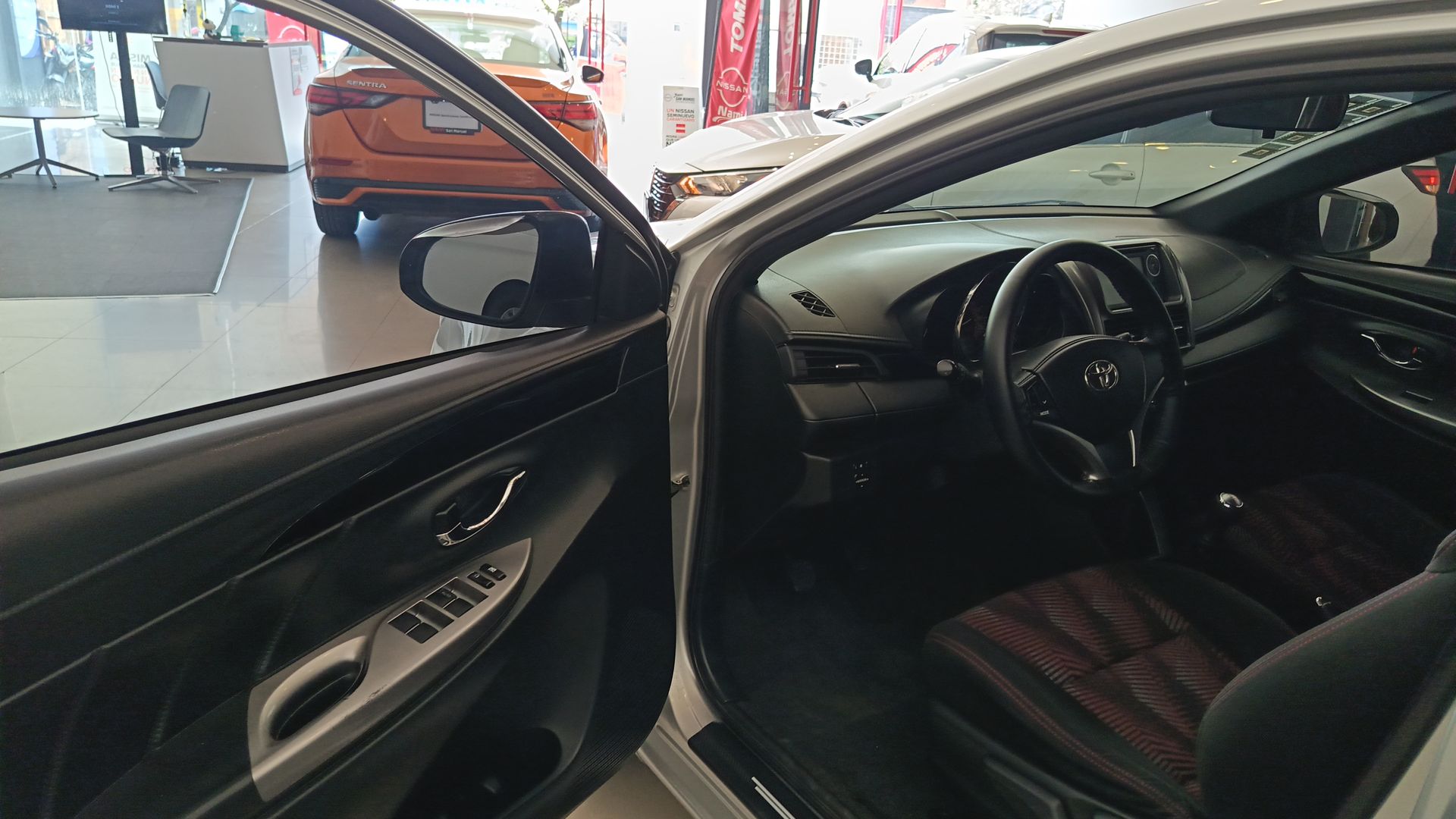 2017 Toyota Yaris 5p Hatchback S L4/1.5 Man