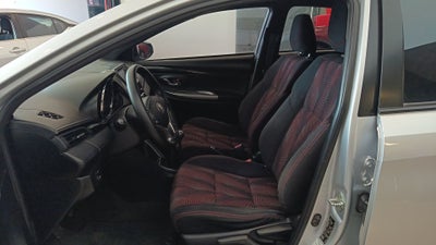 2017 Toyota Yaris 5p Hatchback S L4/1.5 Man
