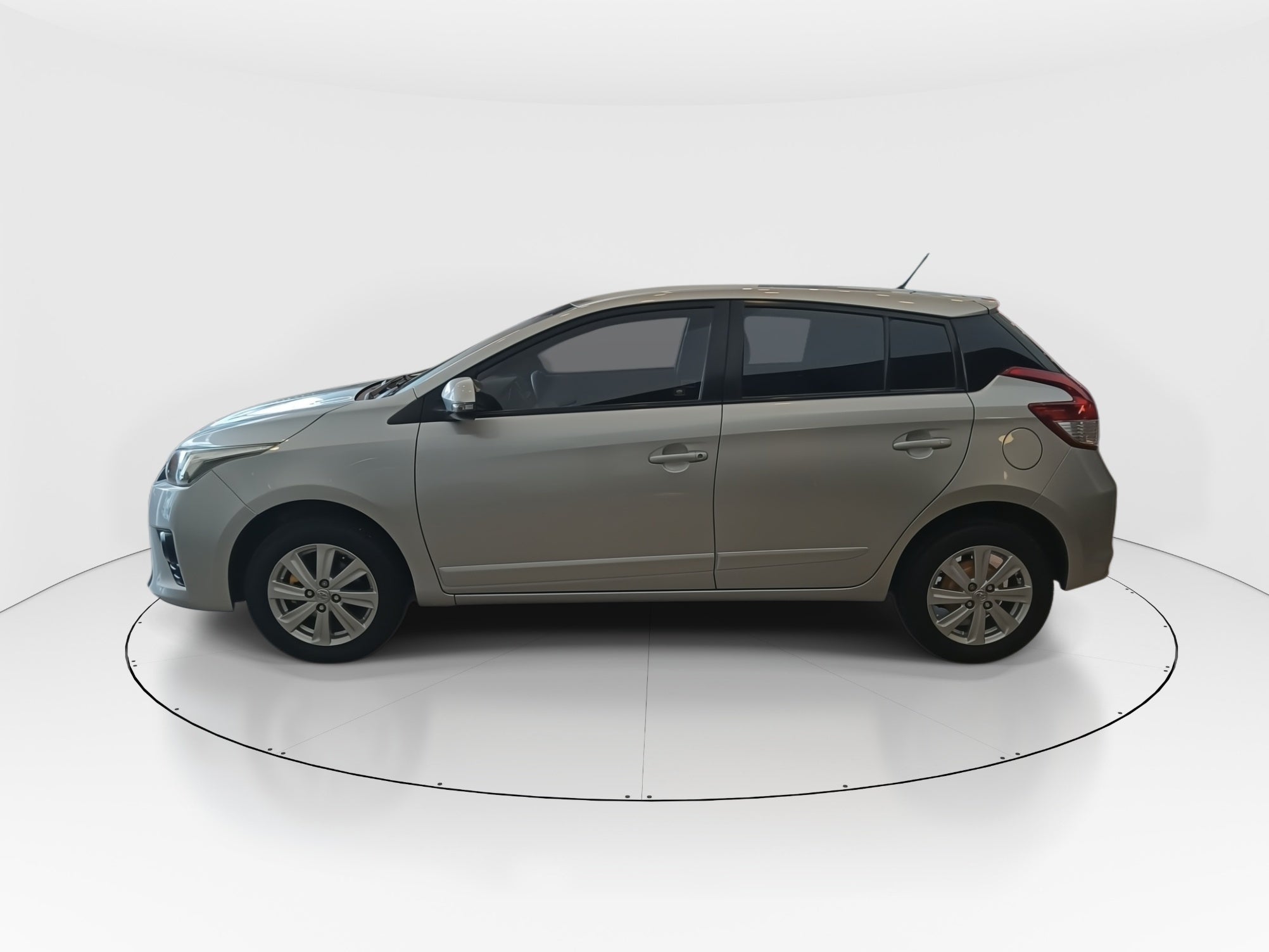 2017 Toyota Yaris 5p Hatchback S L4/1.5 Man