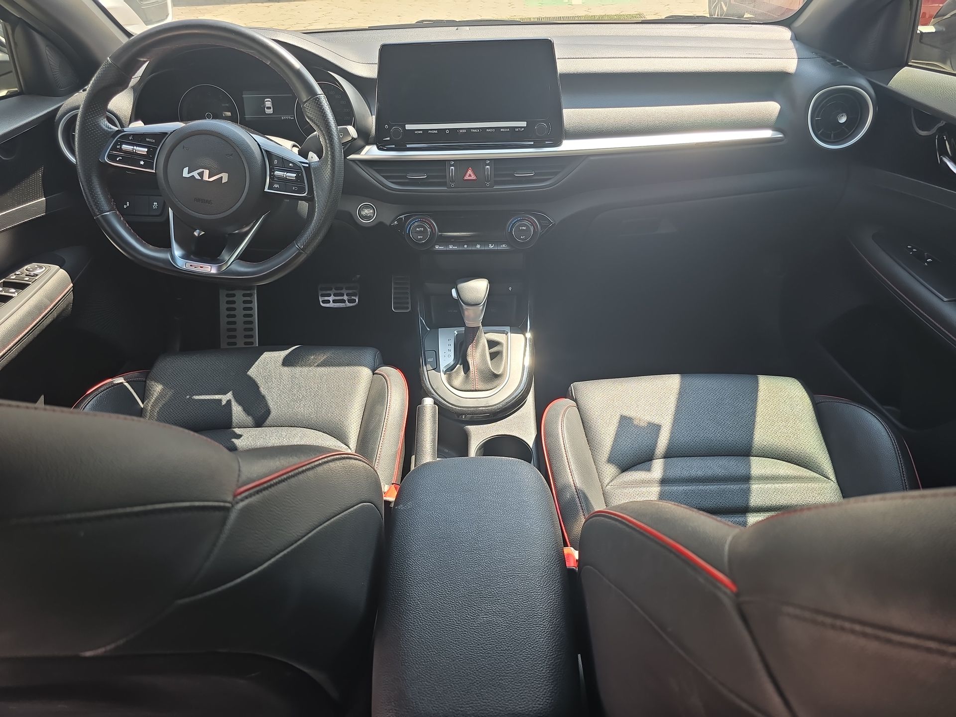 2023 Kia FORTE SEDAN 4p GT L4/1.6/T Aut